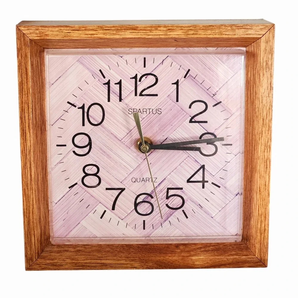 Vintage‎ Spartus Wall Clock Oak Wooden Frame Lavender Face Plaid Design 8